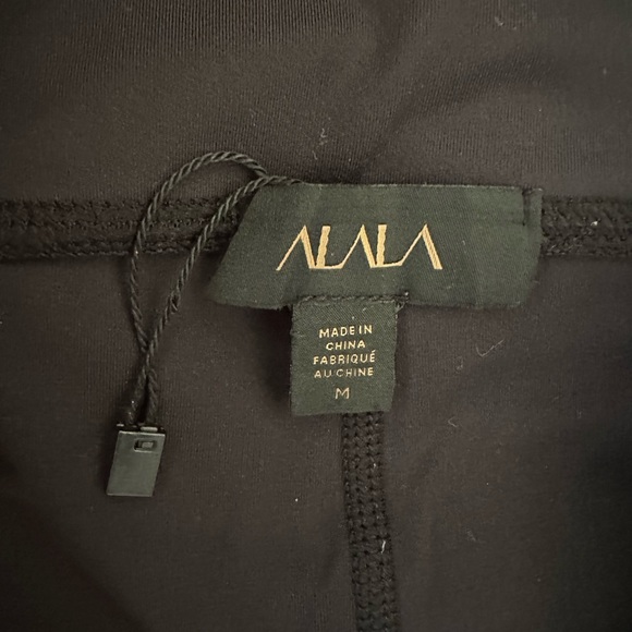 Alala color block leggings worn once great condition! - Picture 2 of 2